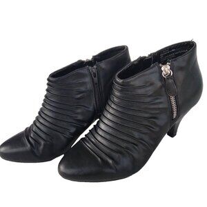 Rialto ankle boots size 8 - see description